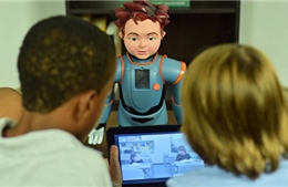 Chữa bệnh tự kỷ cho trẻ bằng robot